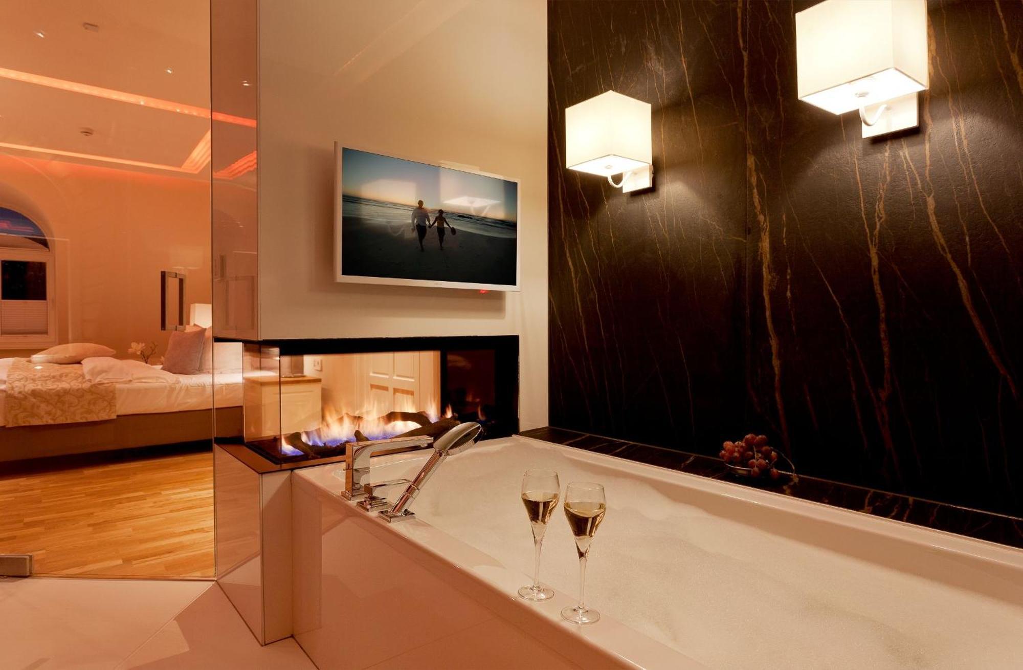 Villa Gruner - Praesidentensuite ツィノヴィッツ エクステリア 写真